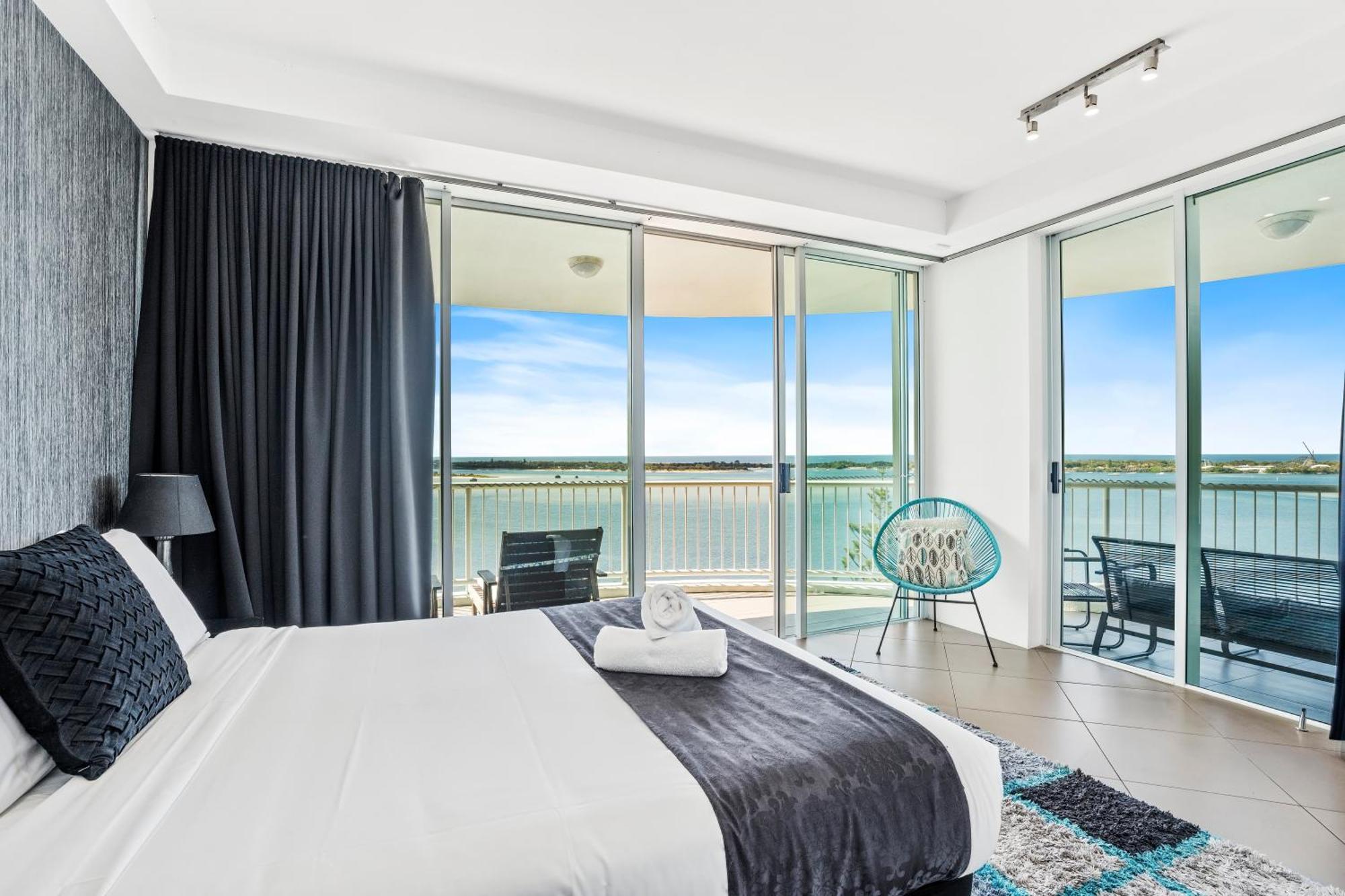 Crystal Bay On The Broadwater Aparthotel Gold Coast Exterior photo