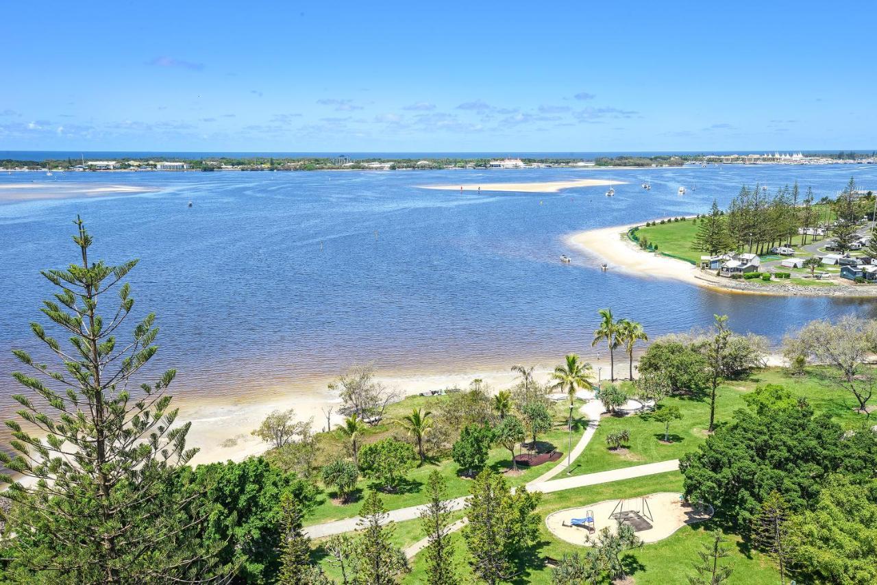 Crystal Bay On The Broadwater Aparthotel Gold Coast Exterior photo